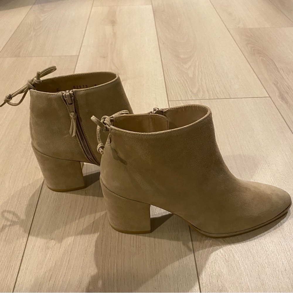 Stuart Weitzman Lofty Suede Boots - image 5